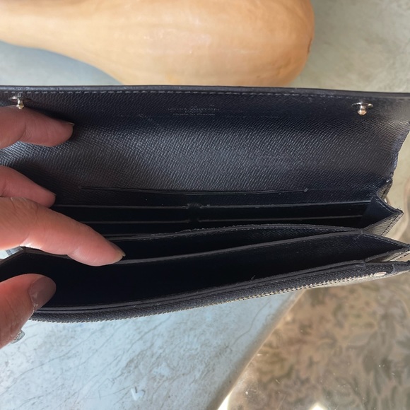 Louis Vuitton Black Taiga Leather Accordion Chain Wallet Long Flap - Picture 14 of 14